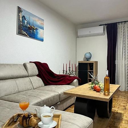 Stan Na Dan Kozarska Dubica Apartment Bosanska Dubica Ngoại thất bức ảnh