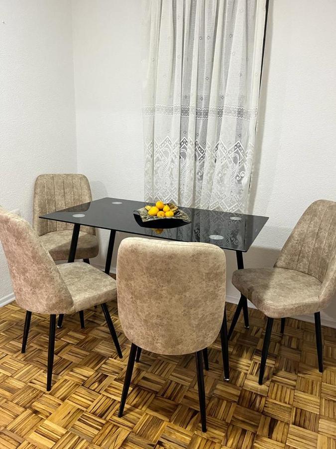 Stan Na Dan Kozarska Dubica Apartment Bosanska Dubica Ngoại thất bức ảnh