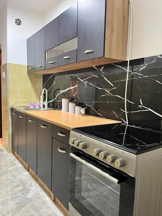 Stan Na Dan Kozarska Dubica Apartment Bosanska Dubica Ngoại thất bức ảnh